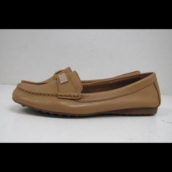 Authentic Coach Light Tan Leather Loafers size M 7 - Picture 8 of 9